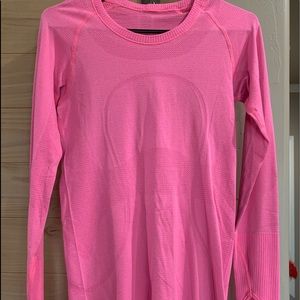 Lulu run swiftly long sleeved top